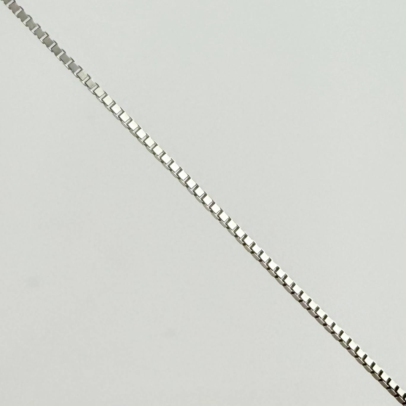 Cadena Veneciana 0.9gr / 40cm / 0.6mm Oro Blanco +3 18K ©