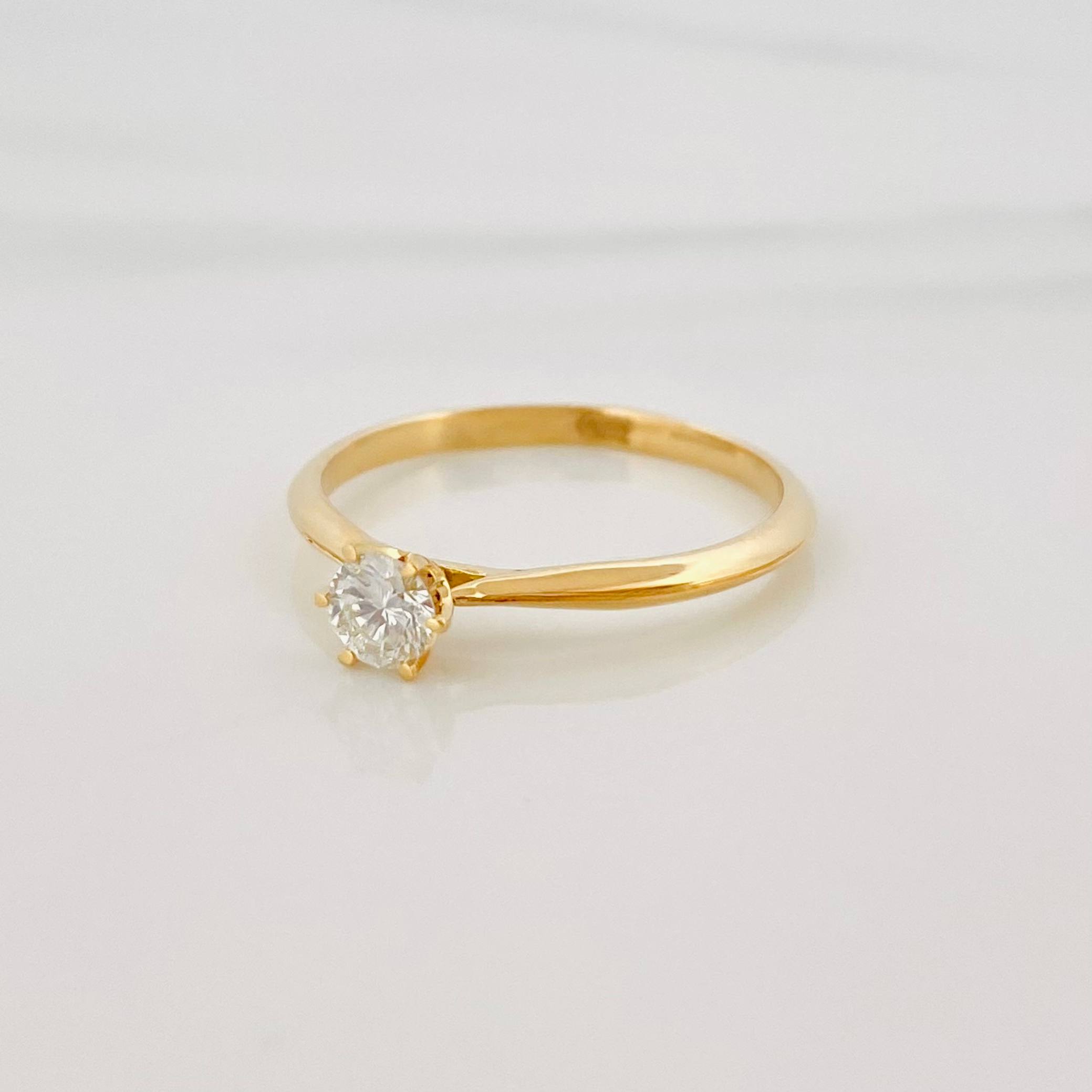 Anillo Solitario Diamante 24 Pts 1.6 g / T5 1/2 Oro Amarillo 18K