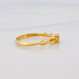 Anillo Solitario Entrelazado Diamante 27 Pts 1.95 g / T6 3/4 Oro Amarillo 18K