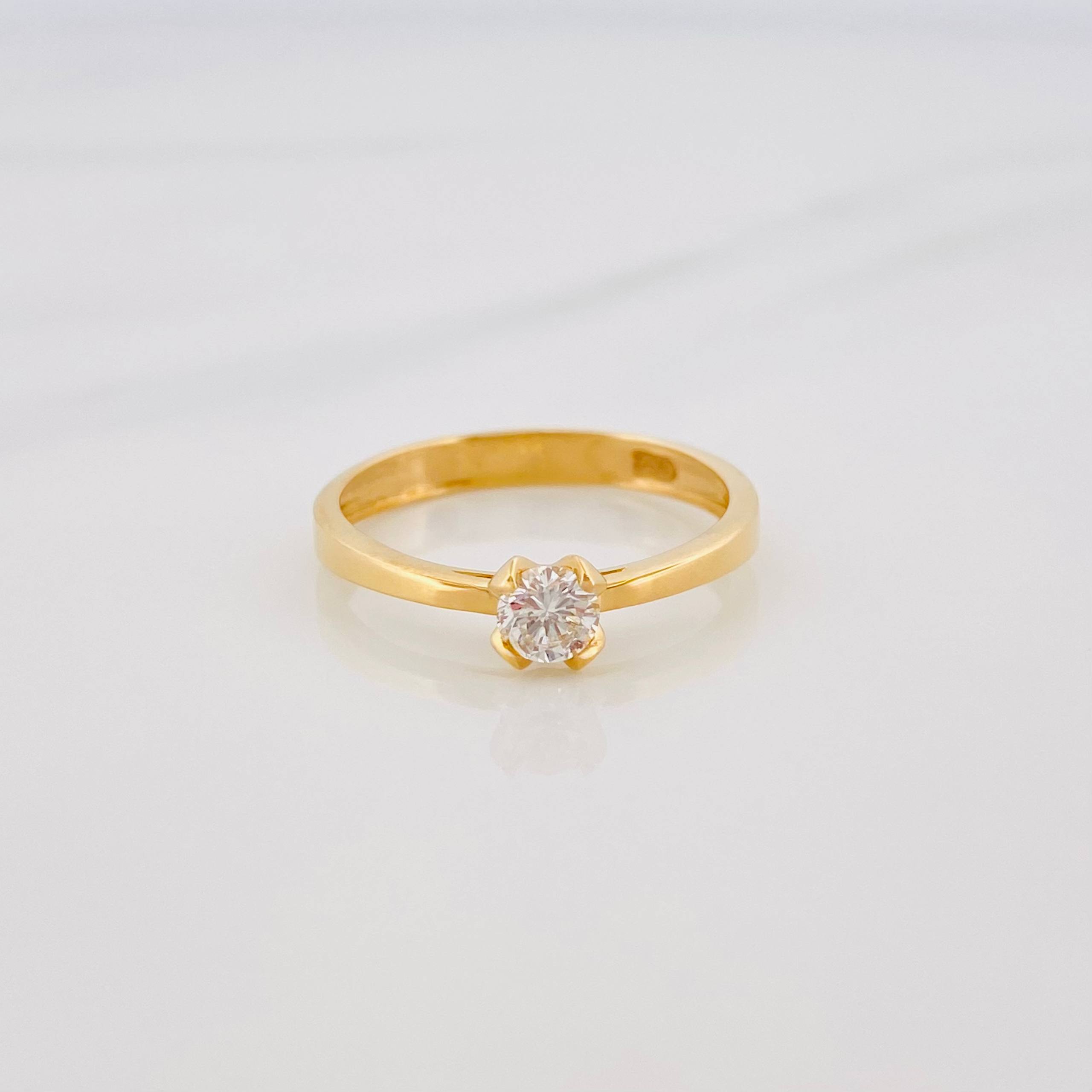 Anillo Solitario Diamante 25 Pts 1.7 g / T6 3/4 Oro Amarillo 18K