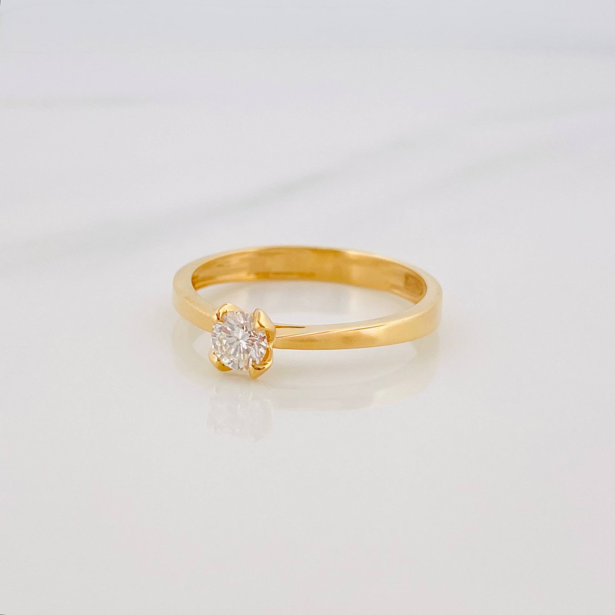 Anillo Solitario Diamante 25 Pts 1.7 g / T6 3/4 Oro Amarillo 18K
