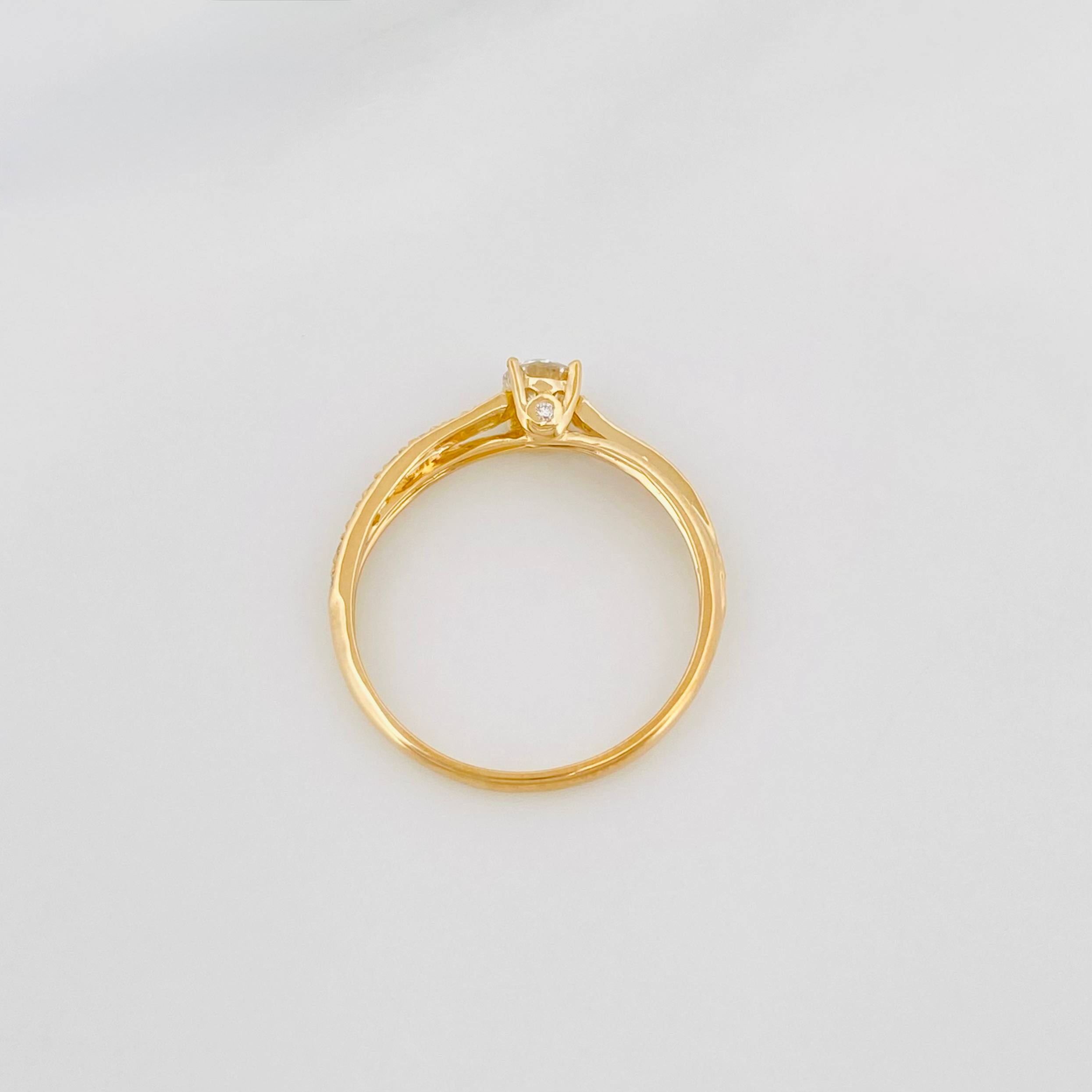 Anillo Solitario Diamantes 40 Pts 1.8 g / T7 1/2 Oro Amarillo 18K