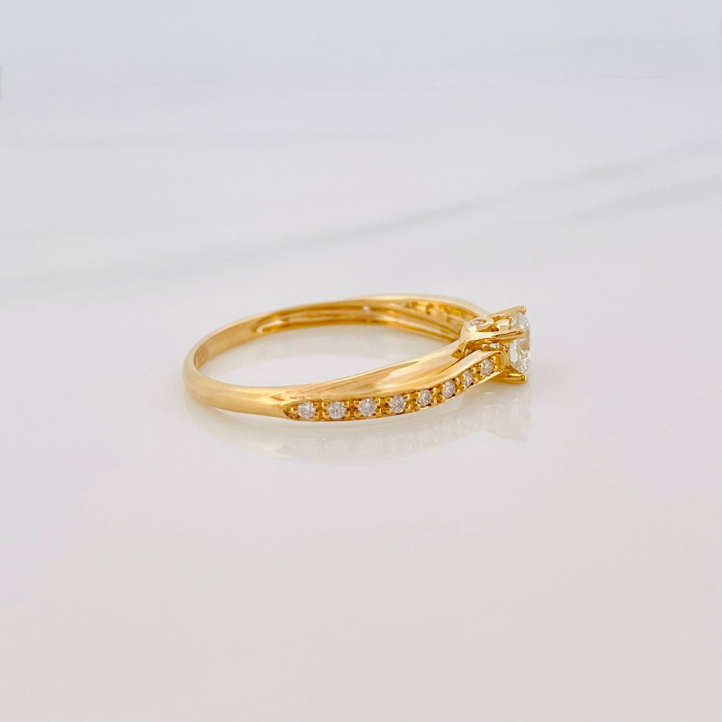 Anillo Solitario Diamantes 40 Pts 1.8 g / T7 1/2 Oro Amarillo 18K