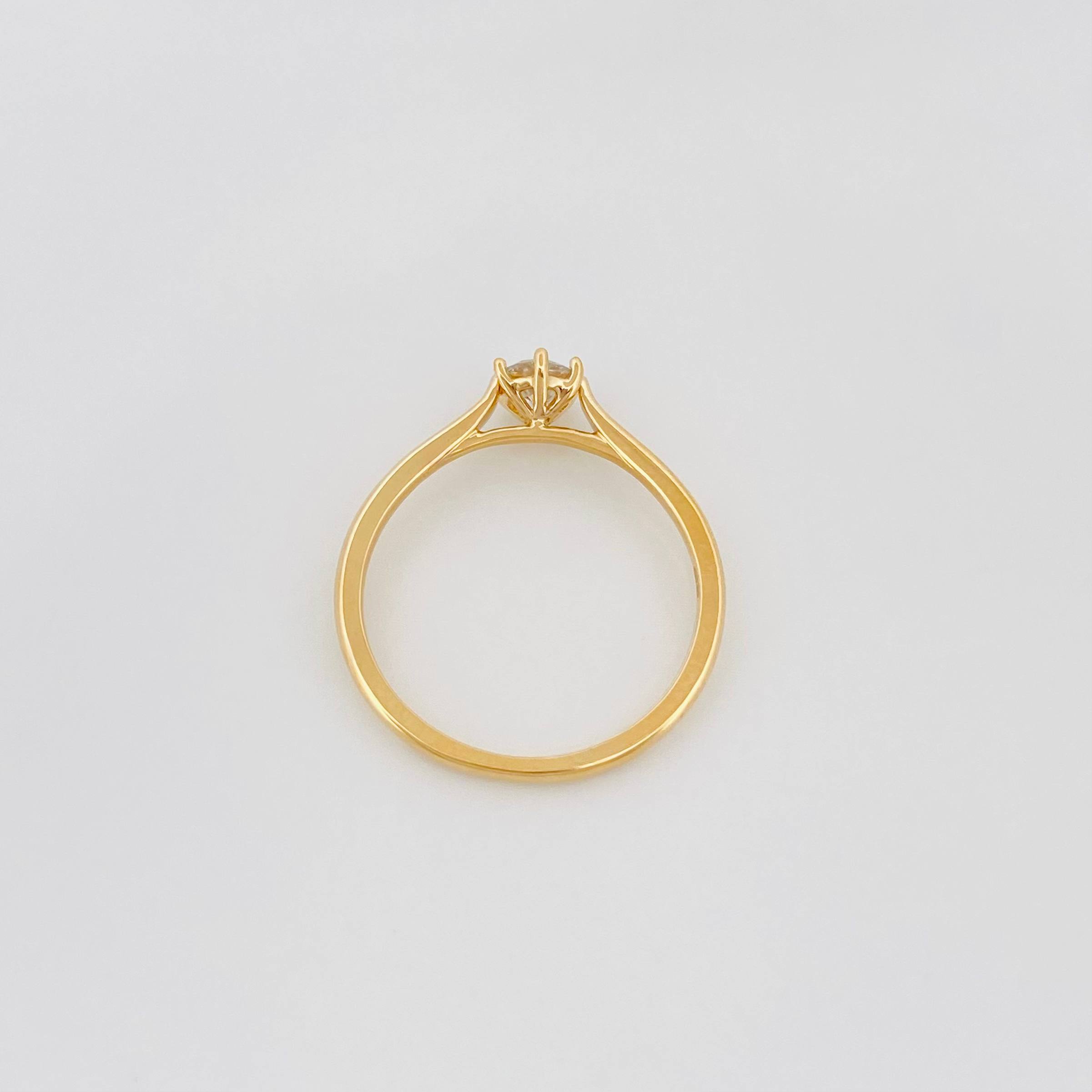Anillo Solitario Diamante 25 Pts 1.7 g / T6 Oro Amarillo 18K