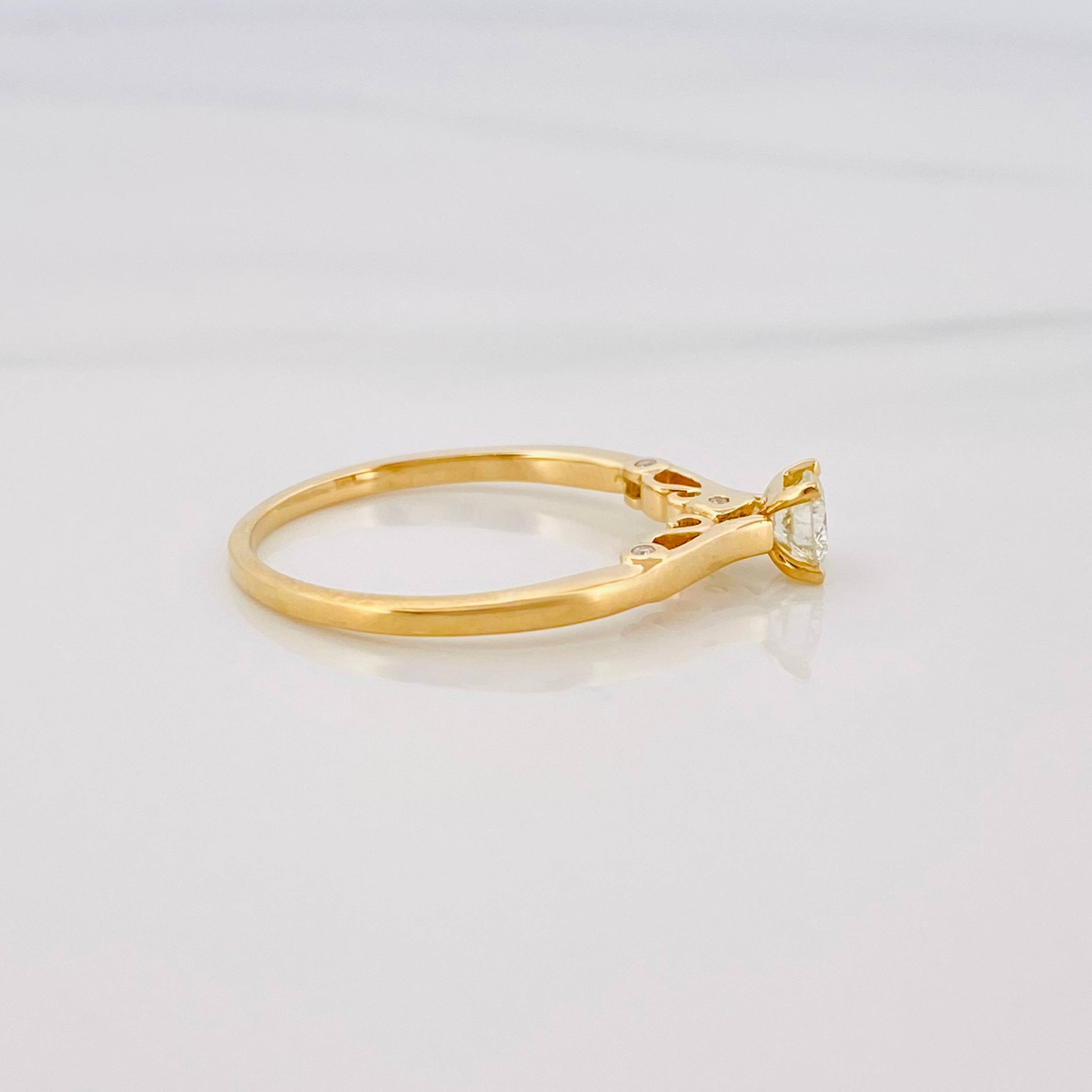 Anillo Solitario Diamantes 30  Pts 2.05 g / T6 3/4 Oro Amarillo 18K
