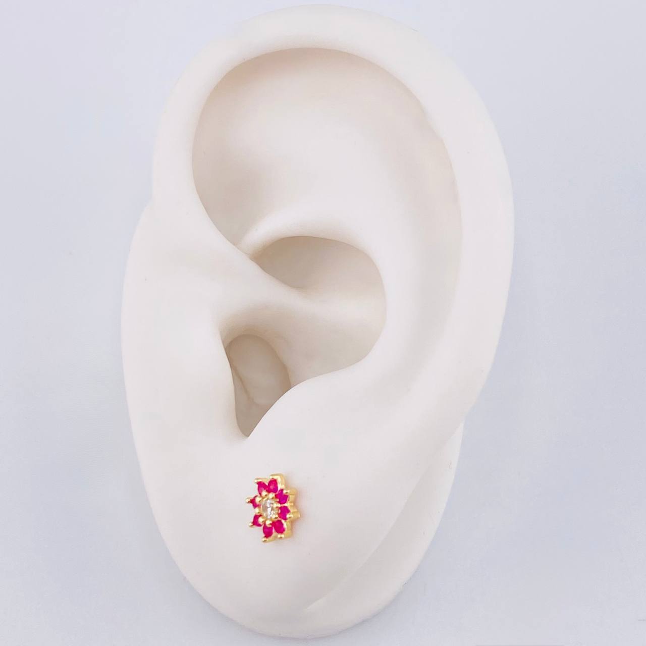 Topos Flor Ocho Petalos 0.85 g / 6.3 mm Oro Amarillo 18K