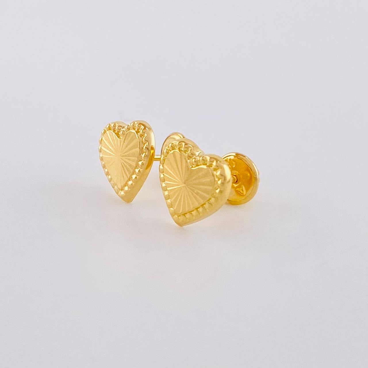 Topos Corazón Diamantado 0.9 g / 8.8 mm Oro Amarillo 18K
