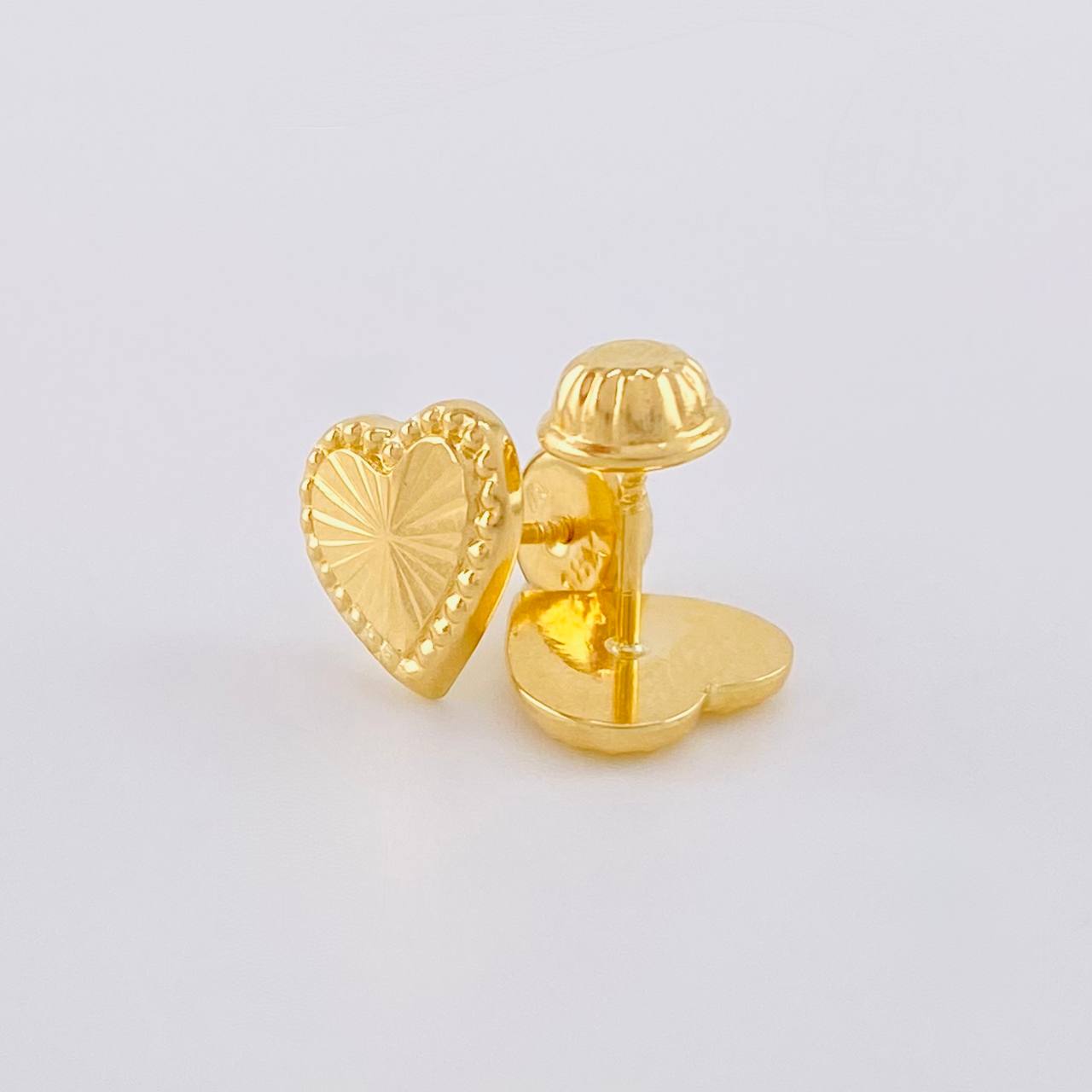 Topos Corazón Diamantado 0.9 g / 8.8 mm Oro Amarillo 18K