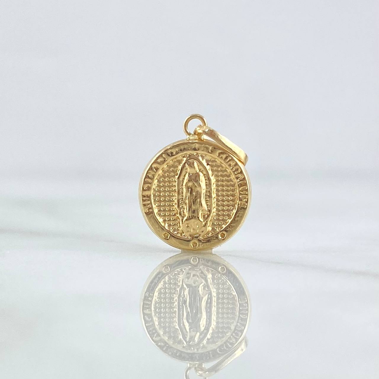 Dije Virgen Guadalupe 0.8gr / 2cm / Lisa - Circulo Texturizado Oro Amarillo 18K ©