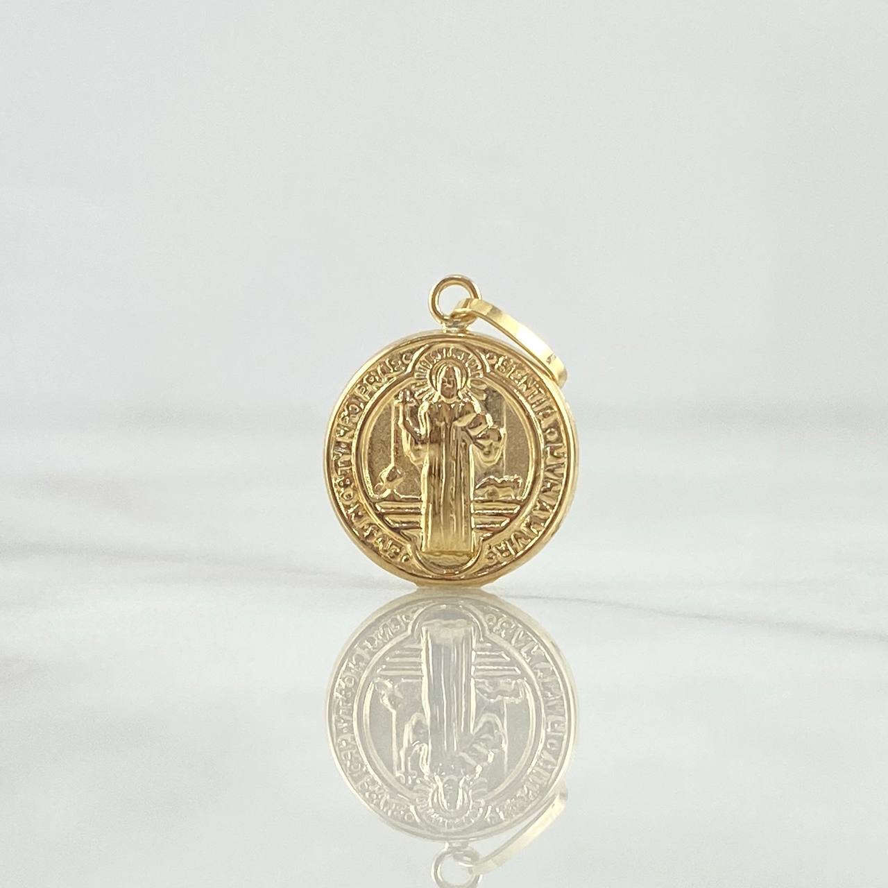 Dije San Benito 0.9gr / 2cm / Mate-Liso-Circular Oro Amarillo 18K ©