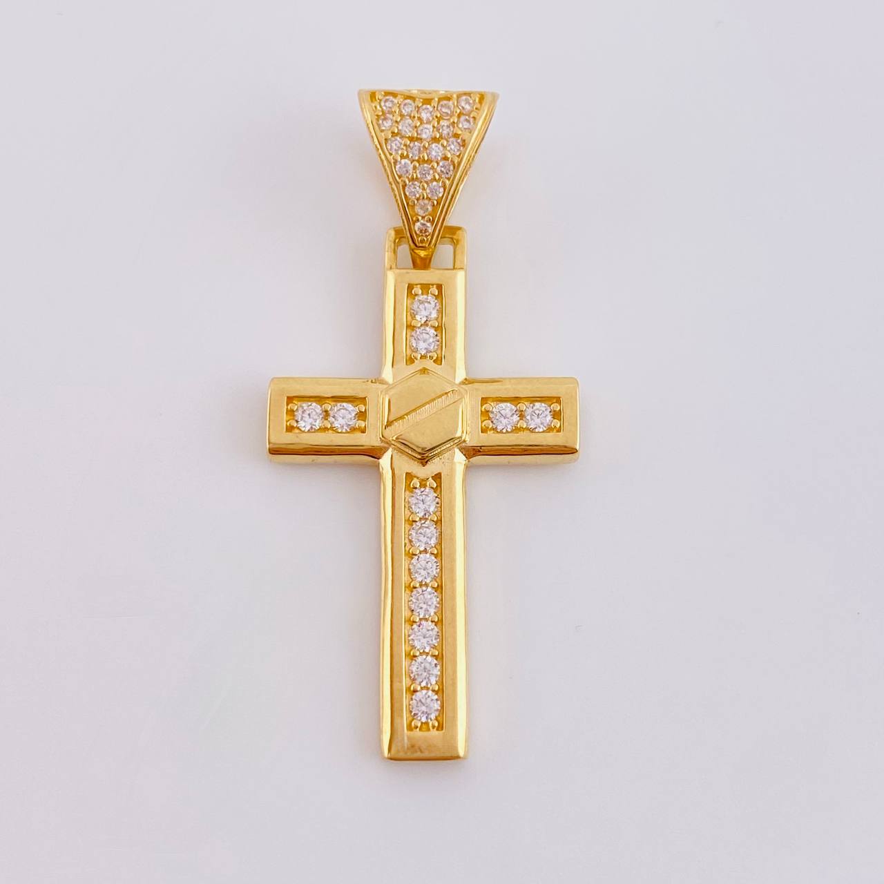 Dije Cruz Tornillo 4.25 g / 4 cm Oro Amarillo 18K