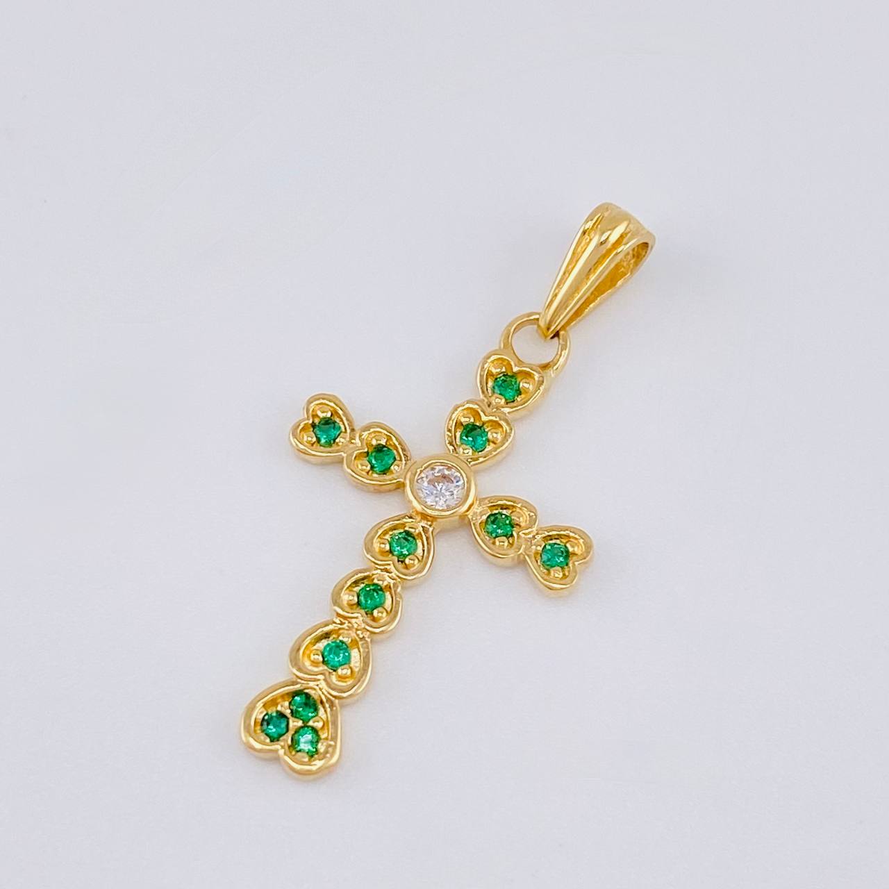 Dije Cruz Corazones 1.65 g / 3 cm Oro Amarillo 18K