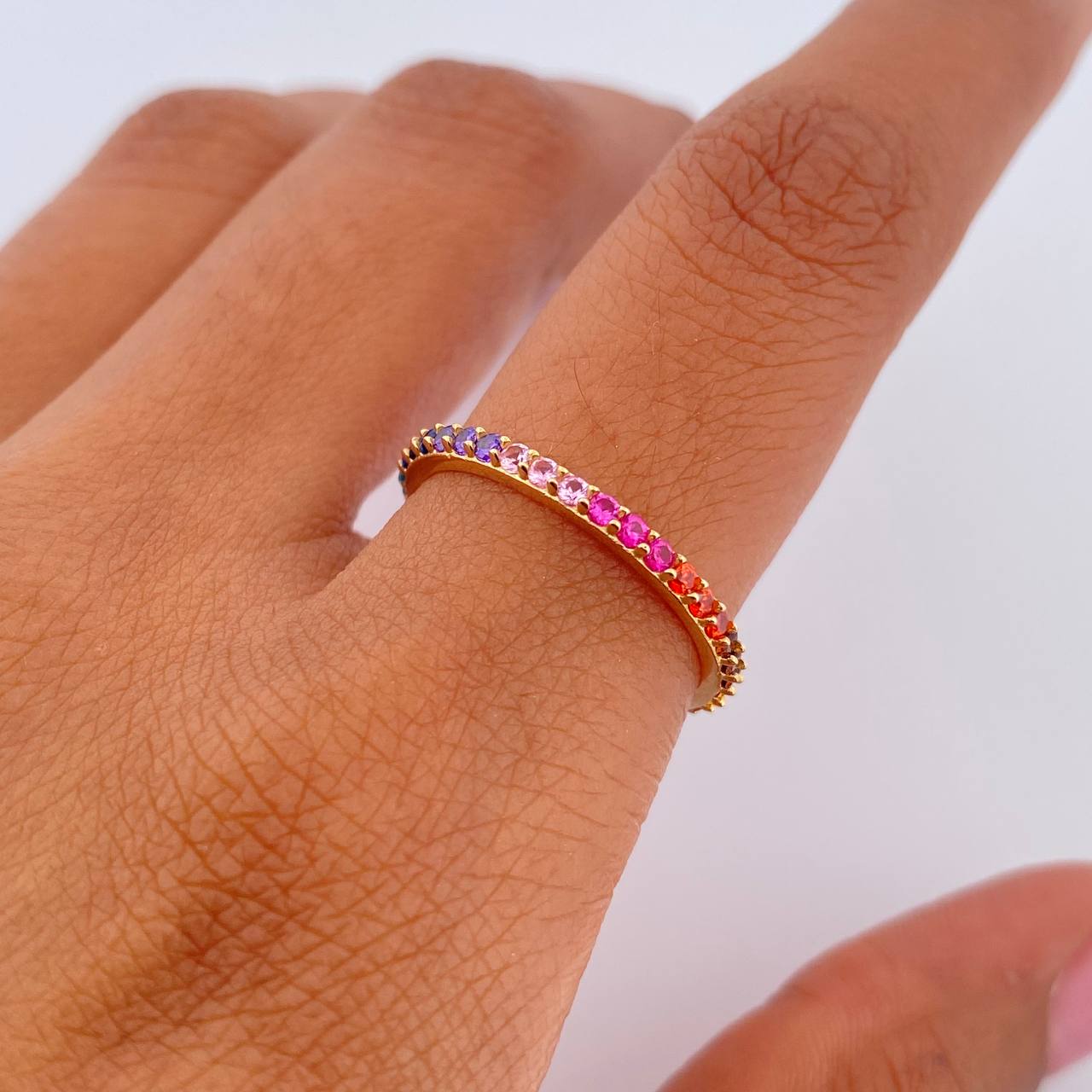 Anillo Argolla 1.5gr / T6 1/2 / Circones Colores Oro Amarillo 18K &