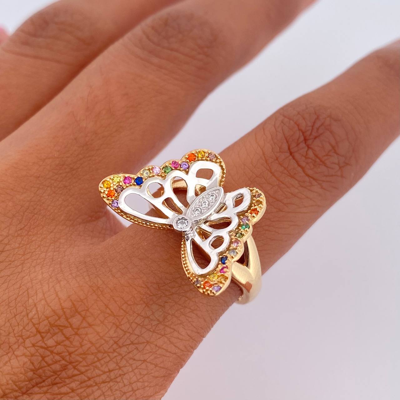Anillo Mariposa 4.8gr / T7 1/2 / Circones Colores Dos Oros Amarillo Blanco 18K &