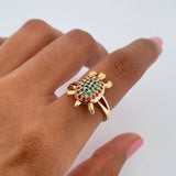 Anillo Tortuga 3.9gr / T5 3/4 / Circones Fucsias Verdes Blancos Oro Amarillo 18K &