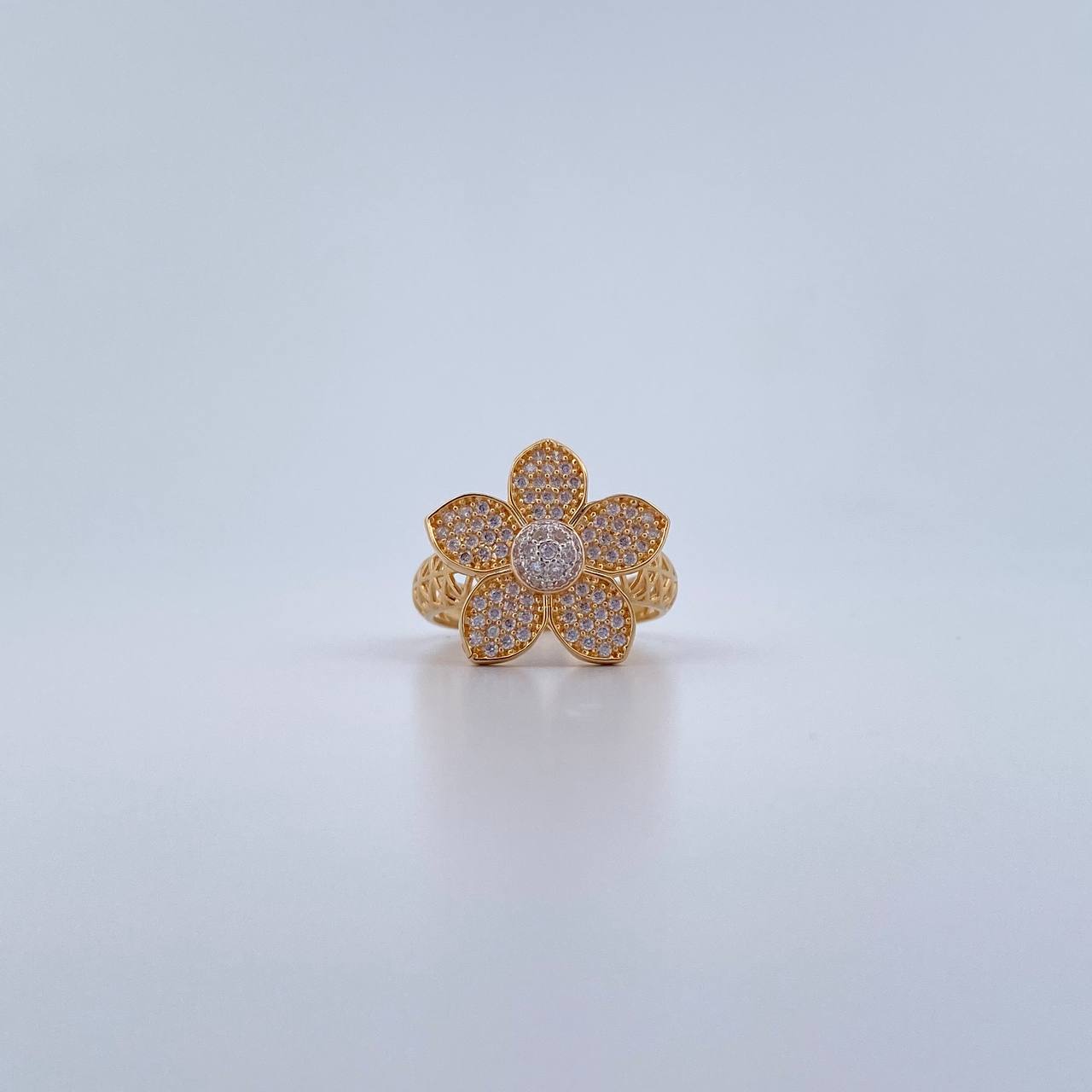 Anillo Flor Sakura 3.5gr / T5 3/4 / Circones Blancos Dos Oros Amarillo Blanco 18K &