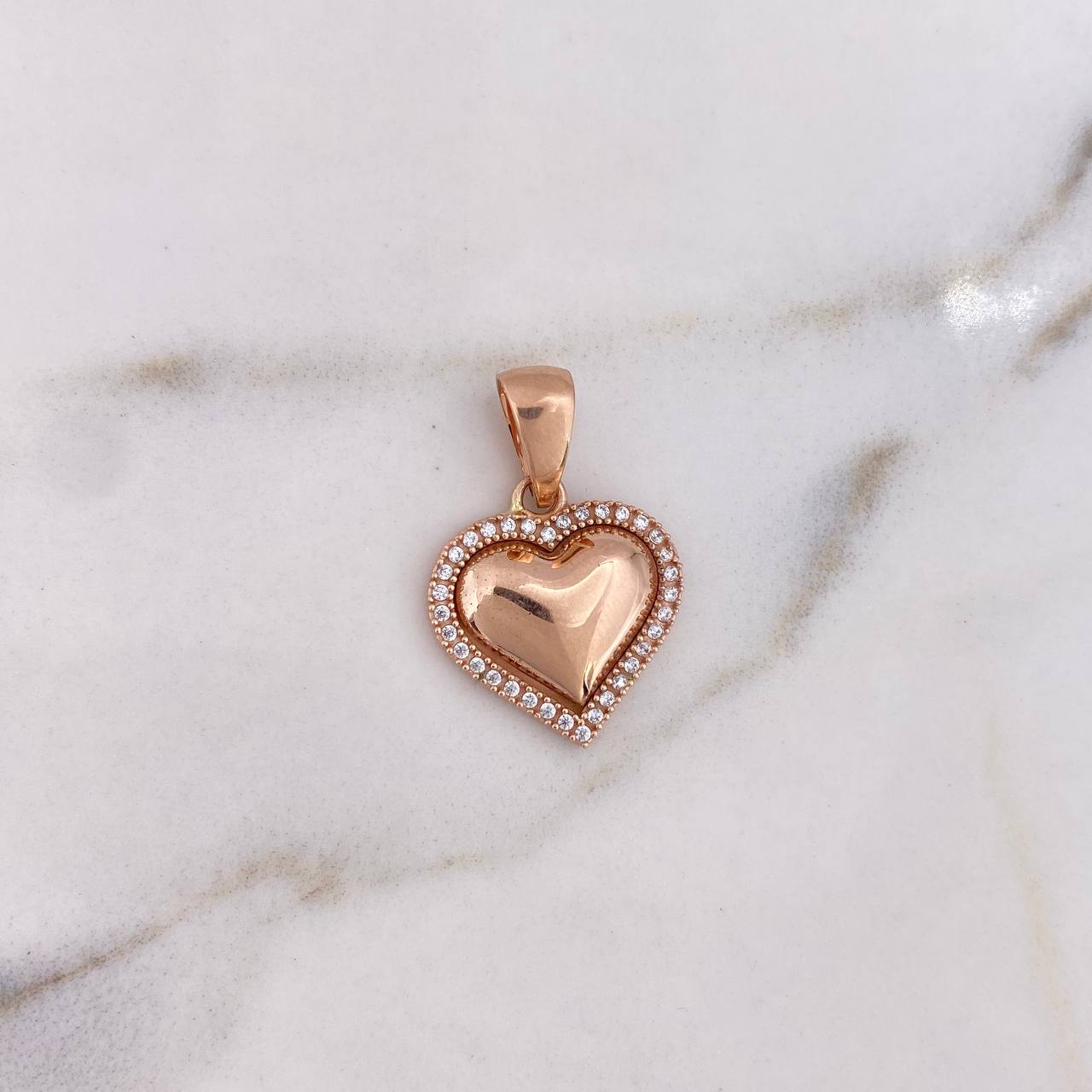 Dije Corazon 2.7gr / 2.4cm / Circones Blancos Oro Rosa 18K #