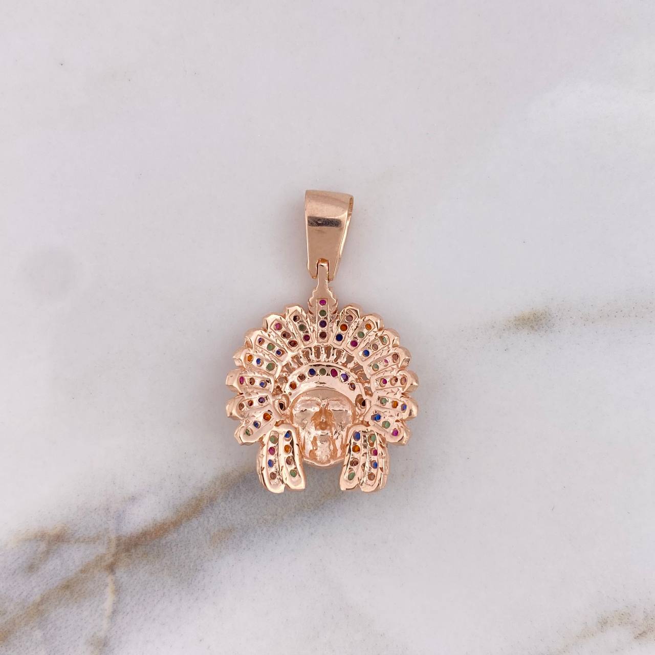 Dije Indio 4.6gr / 3cm / Circones Colores Oro Rosa 18K &