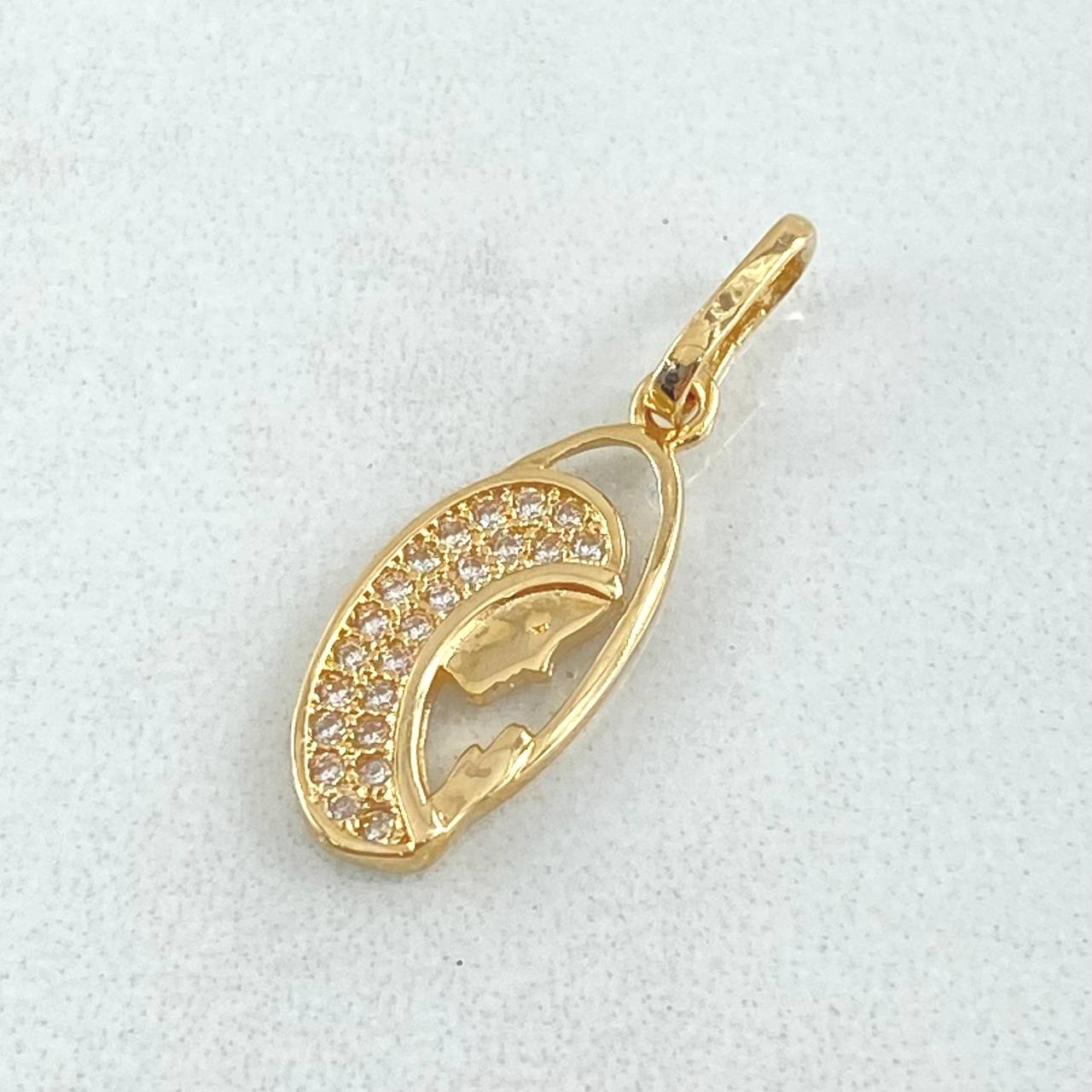 Dije Virgen María 1.1gr / 2.2cm / Oro 18K