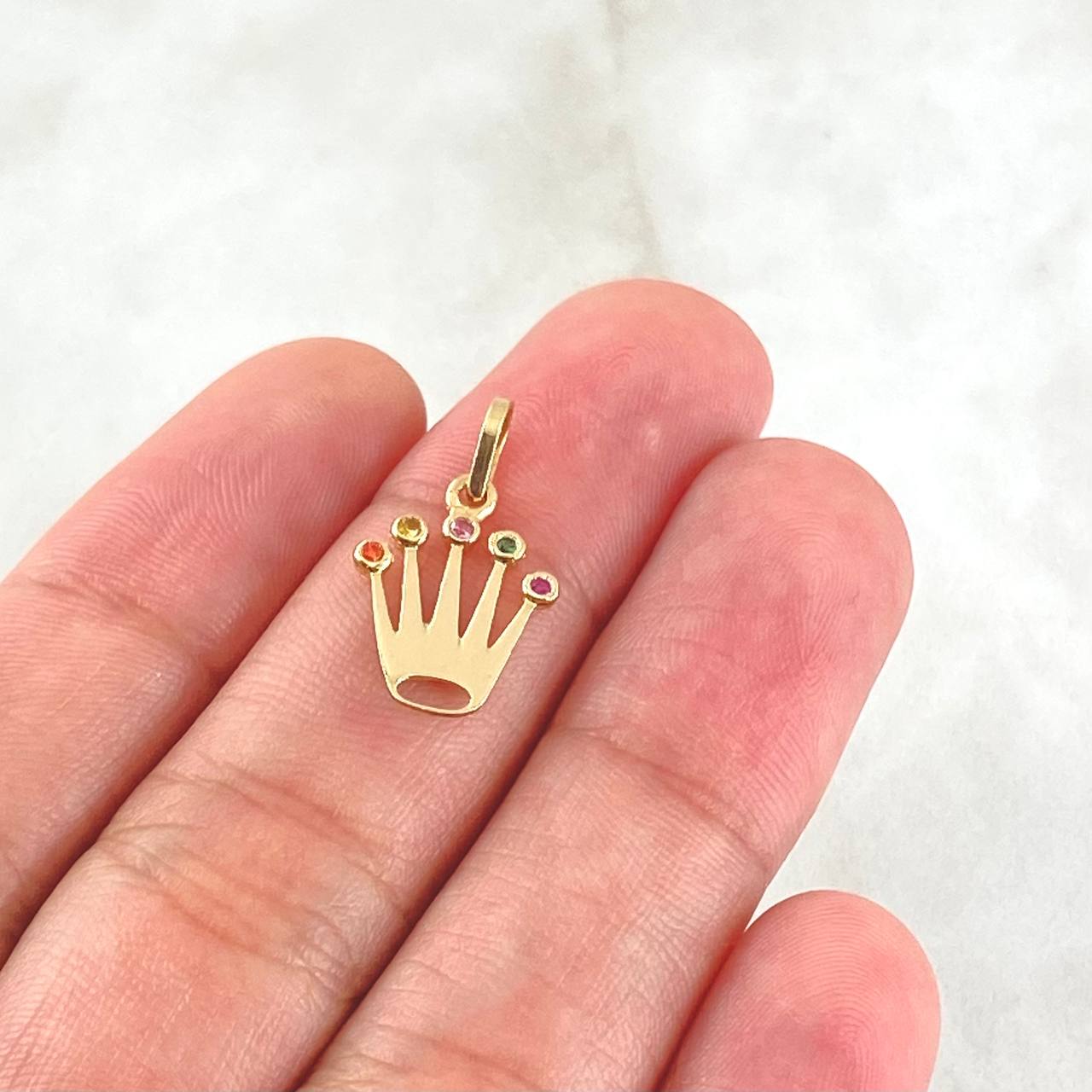 Dije Corona 0.75gr / 2cm / Oro 18K