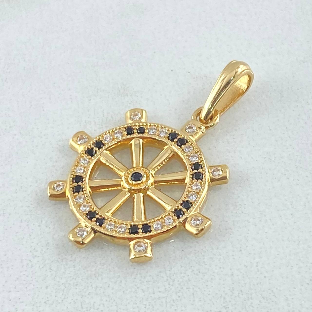 Dije Timon 2.2gr / 2.7cm / Oro 18K ©