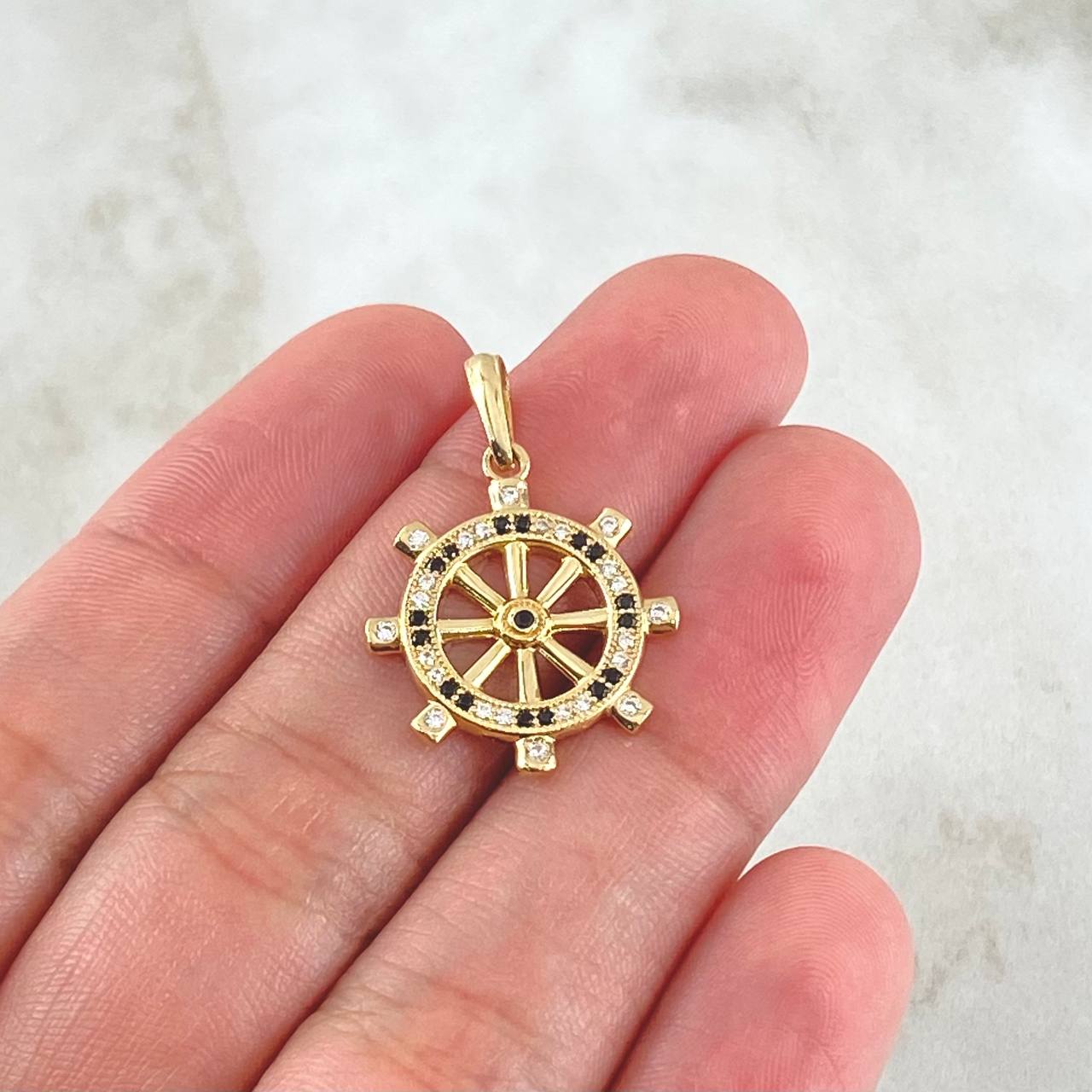 Dije Timon 2.2gr / 2.7cm / Oro 18K ©