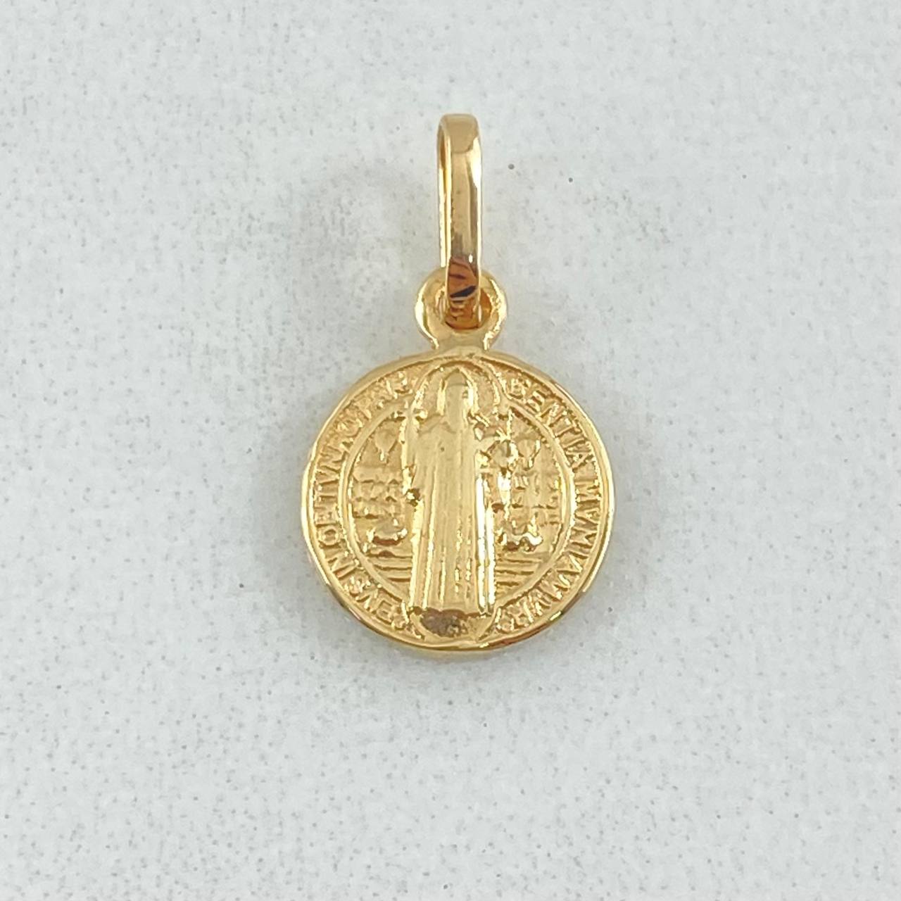 Dije San Benito 0.9gr / 1.6cm / Oro 18K