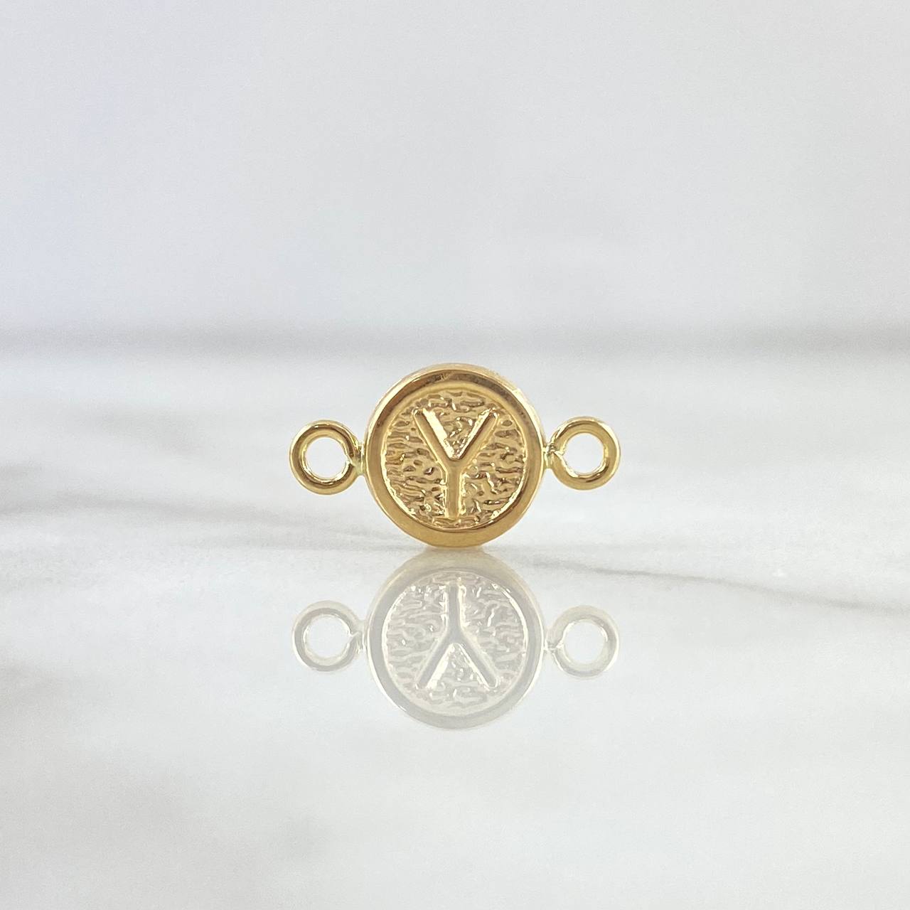 Herraje Letra Y 0.4gr / 1.5cm / Circulo Texturizado Rustico Oro Amarillo 18K