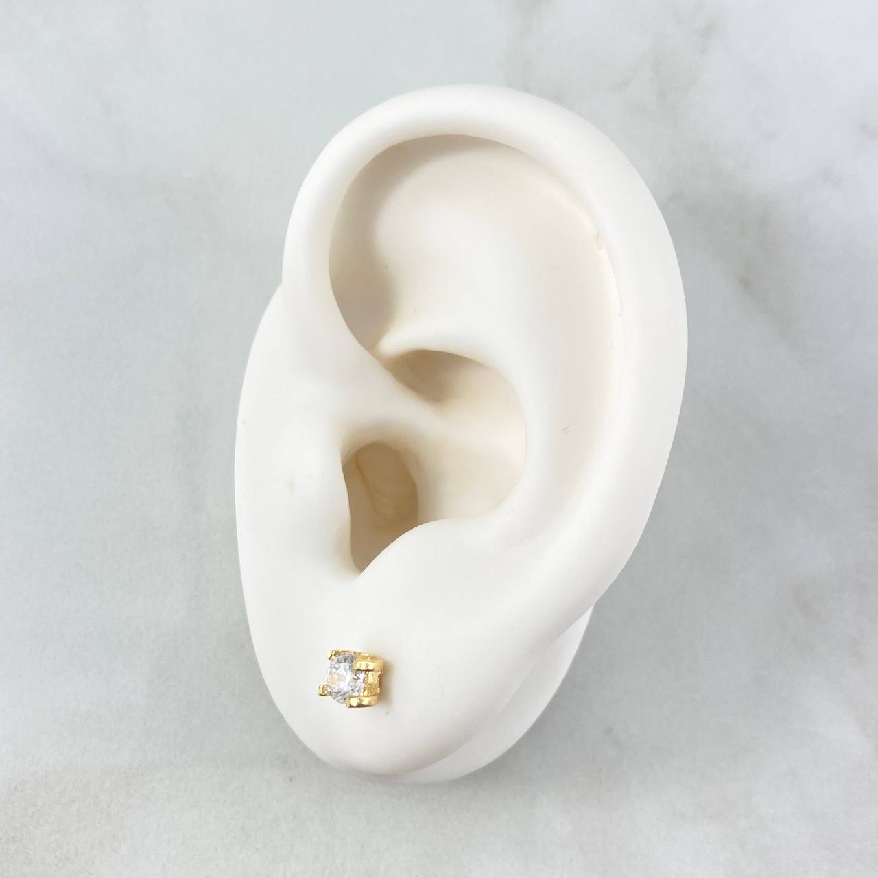 Topos Cetro 0.85gr / 4mm Circones Blancos Oro Amarillo 18K (Joya) ©