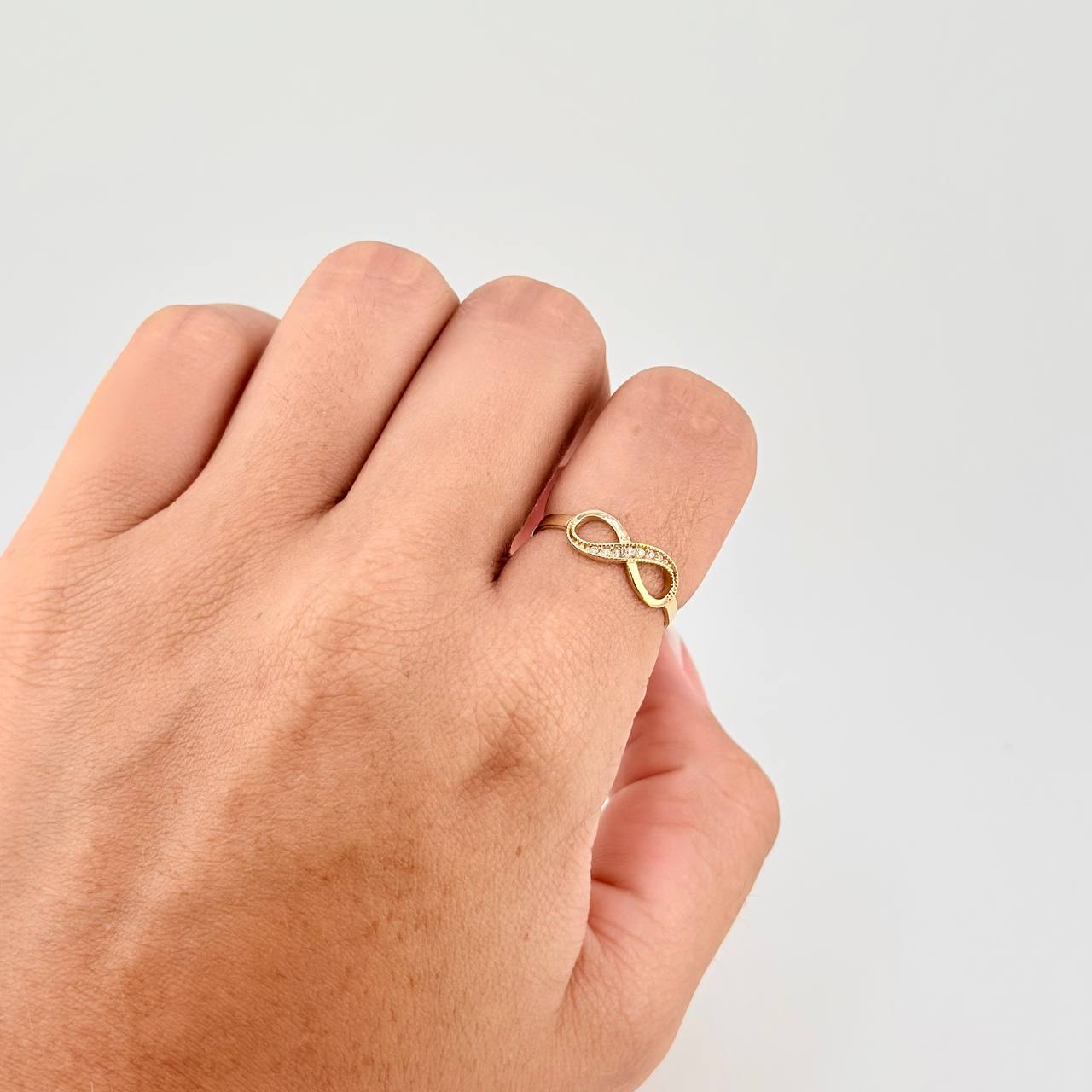 Anillo Infinito 1.4g / T6 1/4 Oro Amarillo 18K