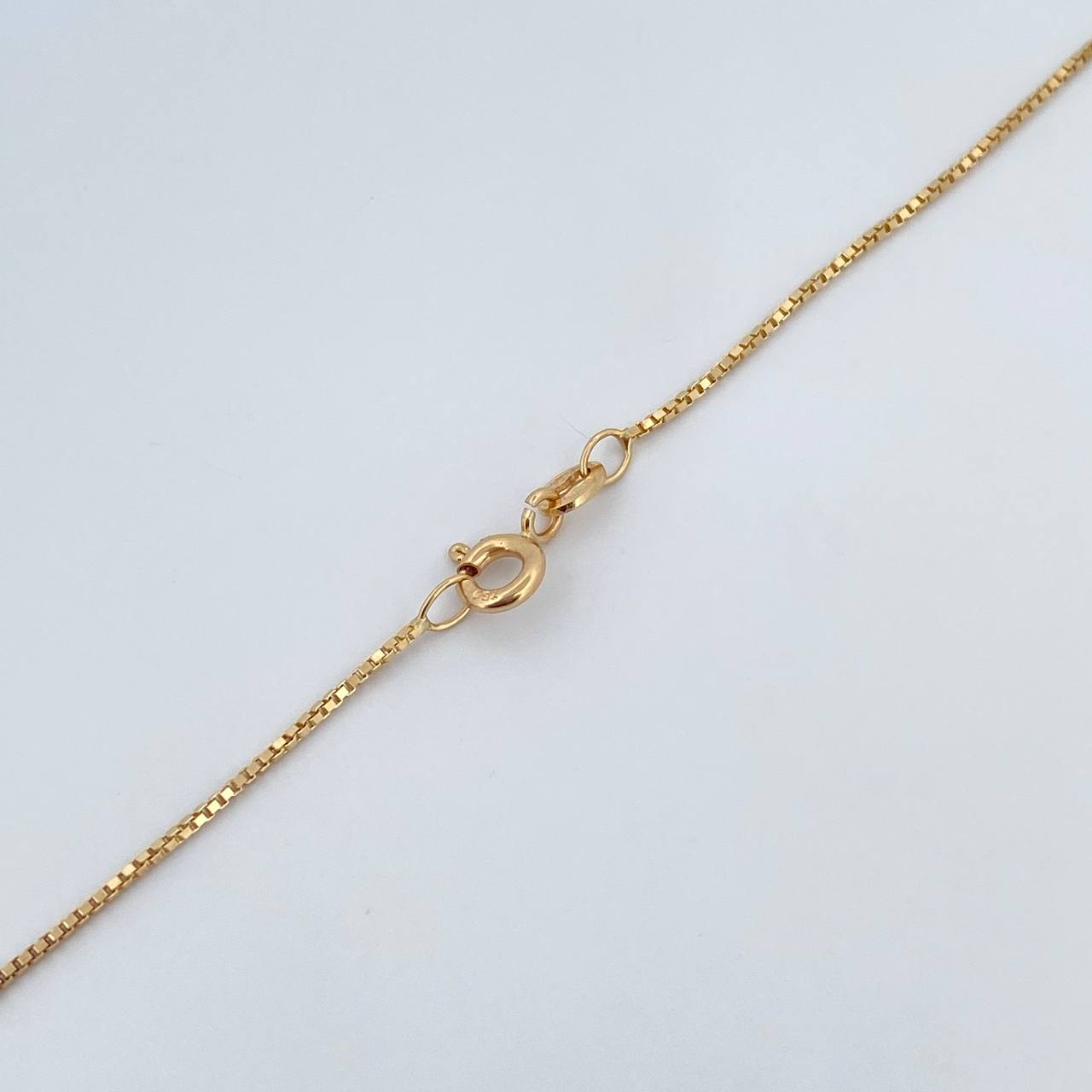 Cadena Veneciana 2.8gr / 45.3cm / 0.8mm Oro Amarillo +3 18K $