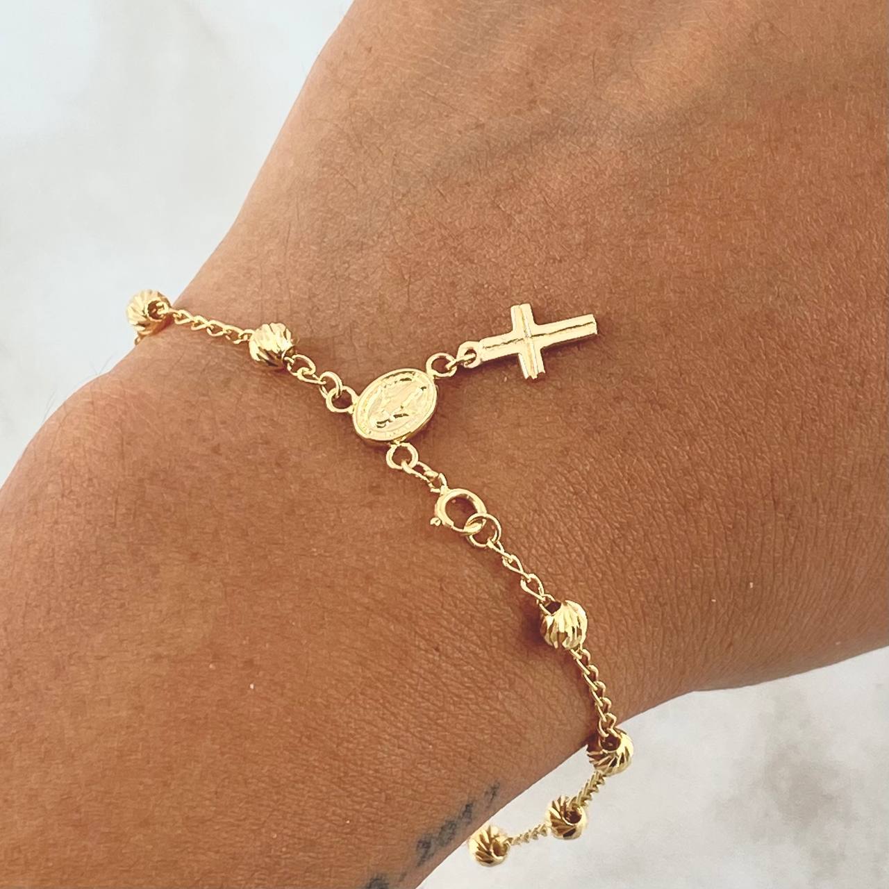 Pulso Denario Espiga 2.9gr / 19cm-4mm Bolas Diamantadas Virgen Milagrosa Cruz Oro Amarillo 18K