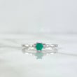 Anillo Solitario Seis Garras 1.65gr / T6 3/4 / Esmeralda 18pts Oro Blanco 18K (Joya) *
