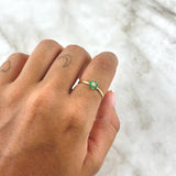Anillo Flor Septima 1.3gr / T6 3/4 / Esmeraldas 14pts Oro Amarillo 18K (Joya) *