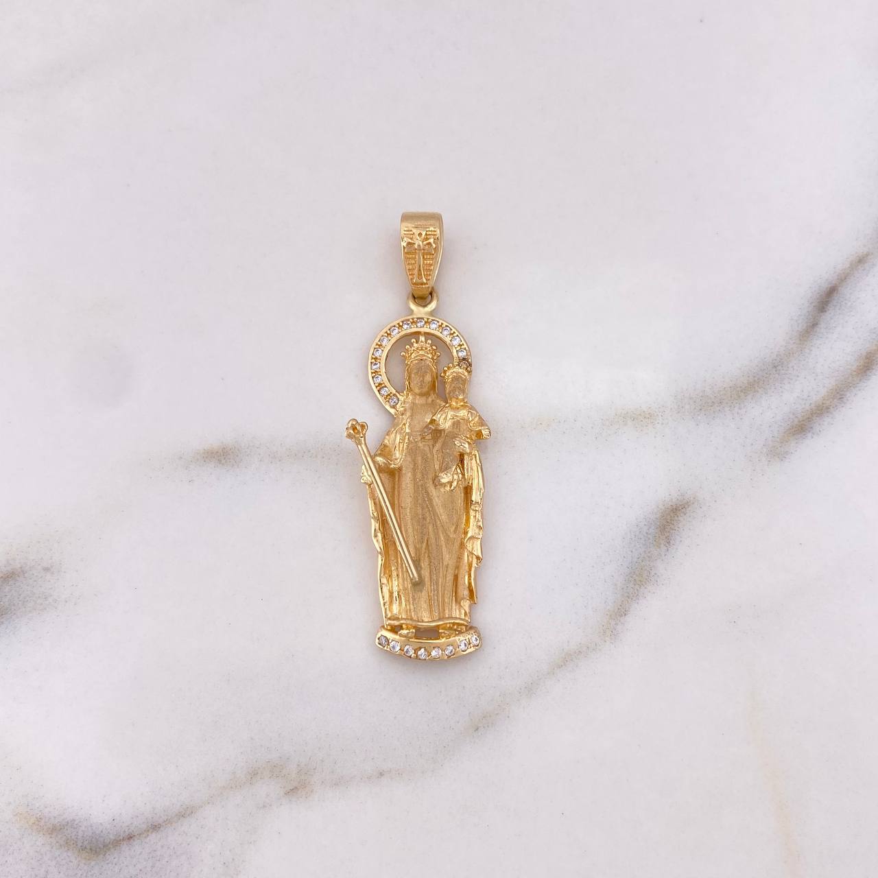 Dije Virgen Del Carmen 6.35gr / 4.6cm / Circones Blancos Oro Amarillo 18K #