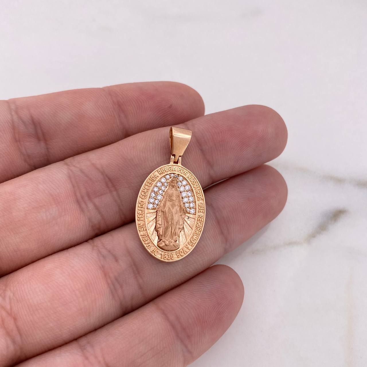 Dije Virgen Milagrosa 4.1gr / 3cm / Circones Blancos Oro Rosa 18K #