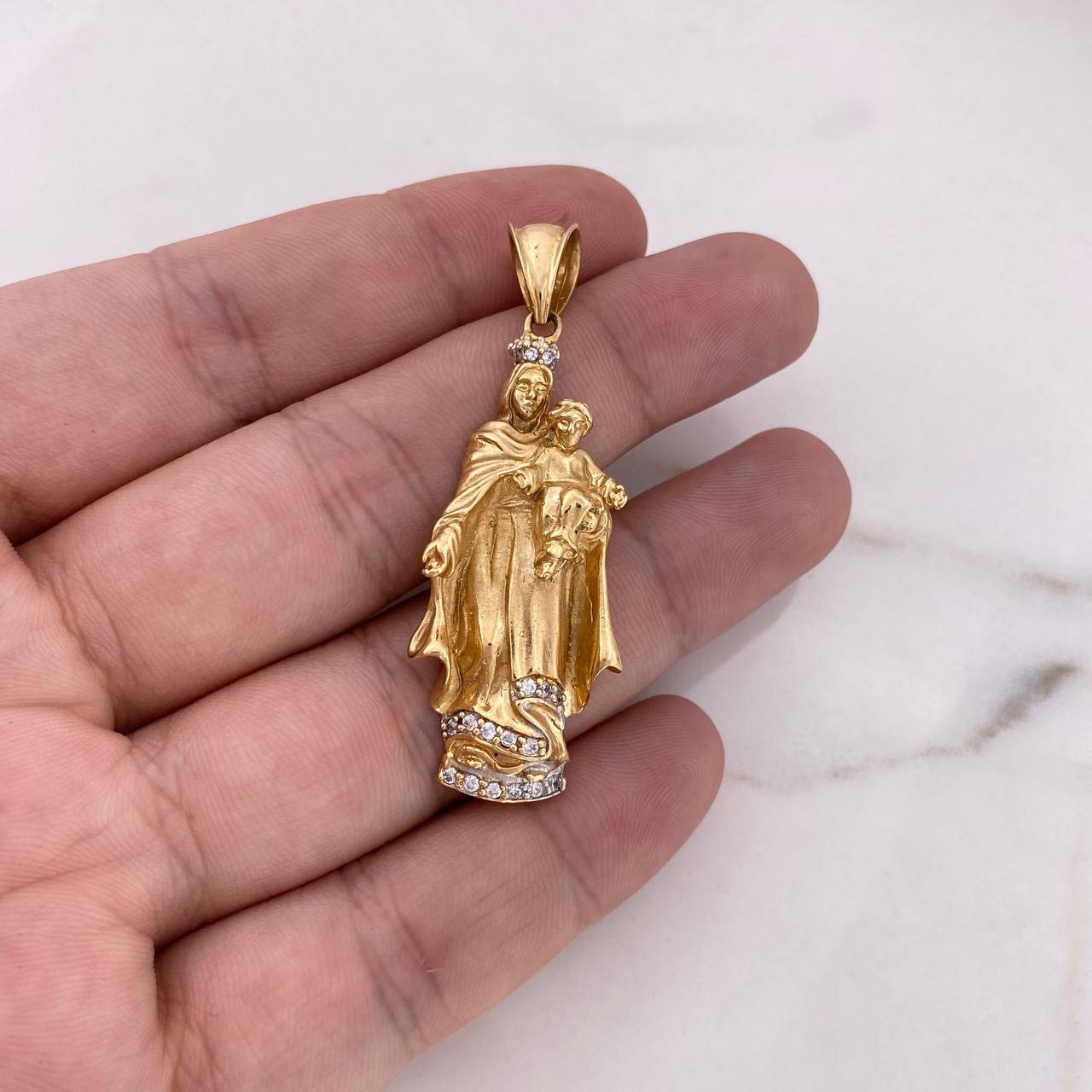Dije Virgen Del Carmen 10.65gr / 5.3cm / Circones Blancos Dos Oros Amarillo Blanco 18K #