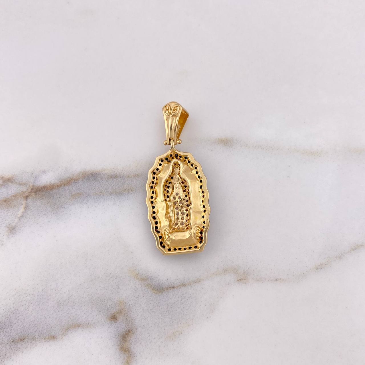 Dije Virgen Guadalupe 5.25gr / 3.6cm / Circones Blancos Negros Oro Amarillo 18K #