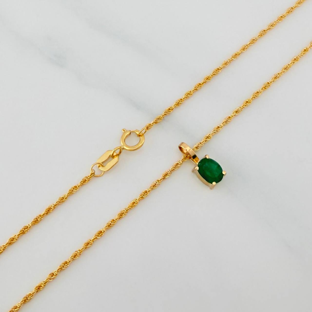 Set Lazo+Ovalo Esmeralda 1.3gr / 50cm / 1.2mm Oro Amarillo 18K