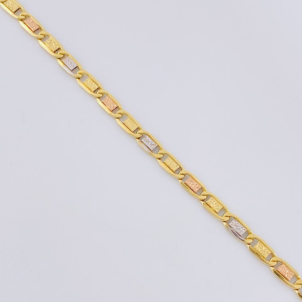 Cadena Plana Diamantada 4.95 g / 50 cm / 3.3 mm Tres Oros 18K