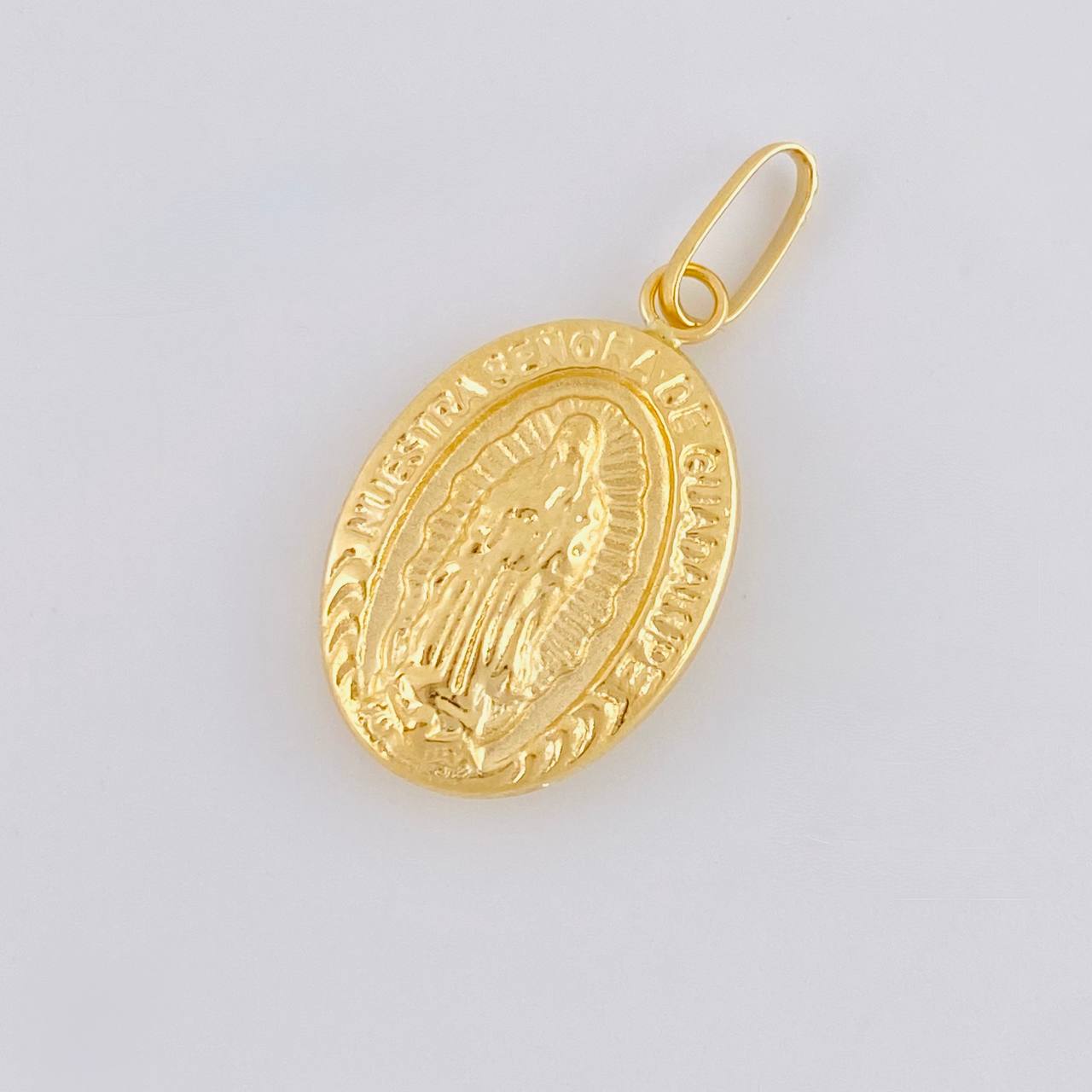 Dije Virgen Guadalupe 1.05 g / 2.6 cm Oro Amarillo 18K