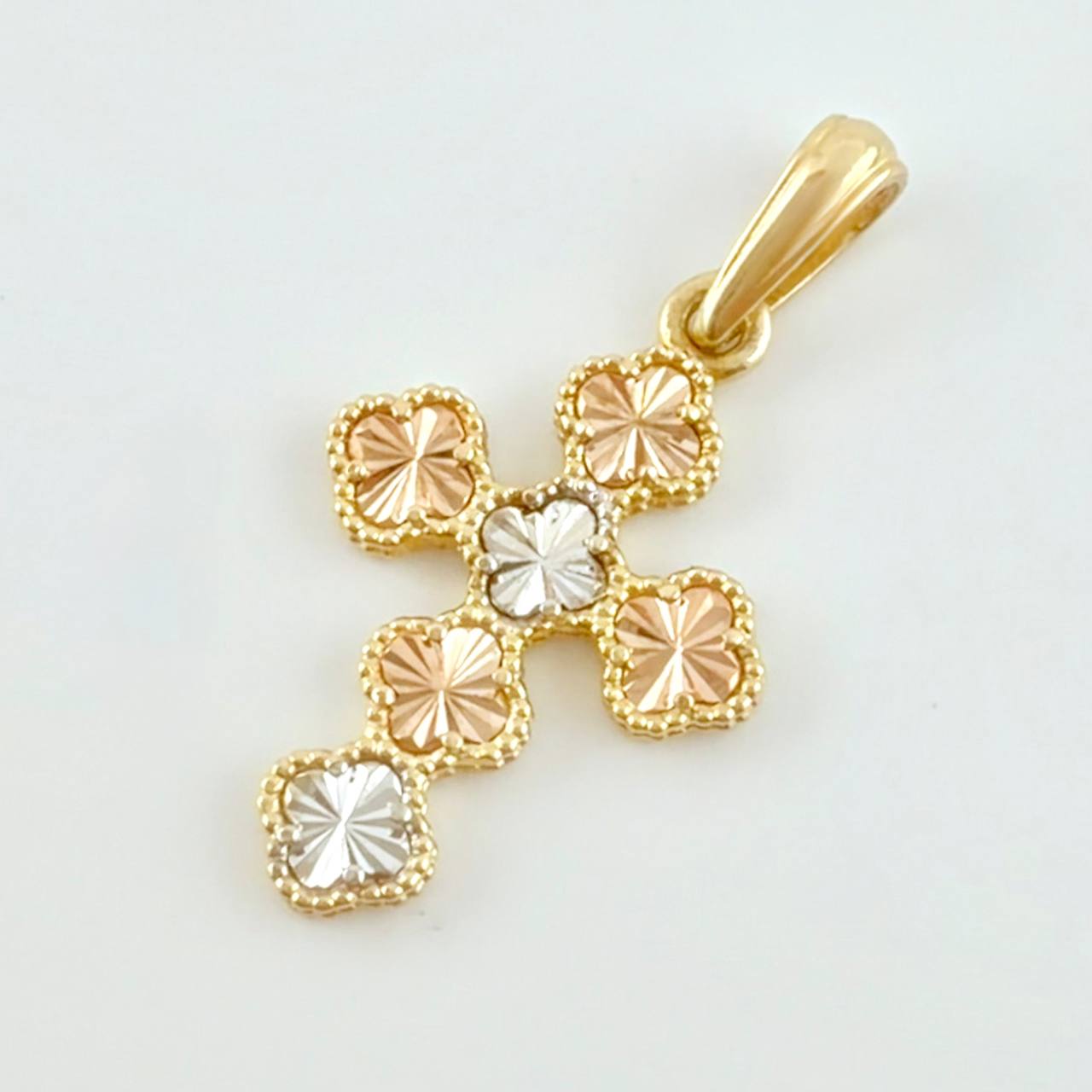 Dije Trebol 2.45 g / 3.2 cm Tres Oros 18K