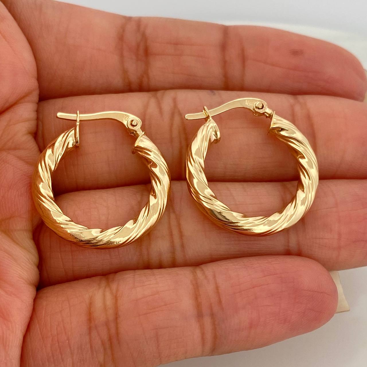 Candongas Mary 2.15gr / 2.4cm / Oro Amarillo 18K &