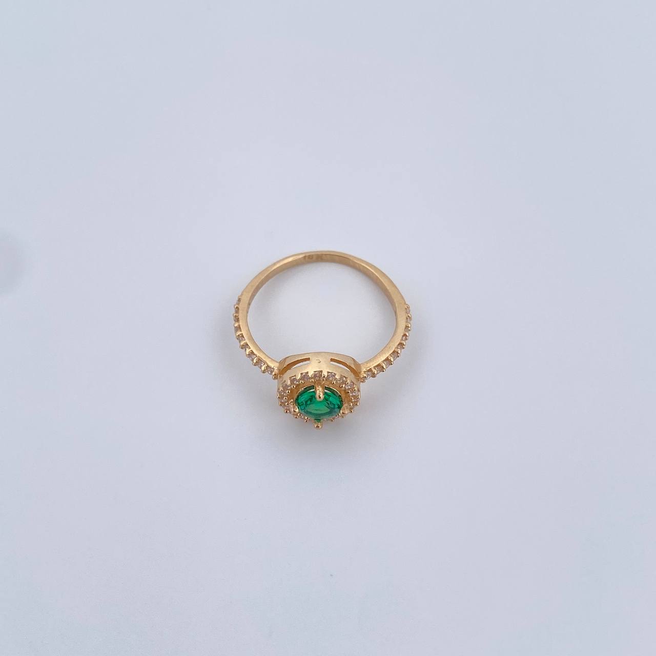 Anillo Solitario Halo Circular Tupido 2.25gr / T5 1/4 / Circones Verde Blancos Oro Amarillo 18K &