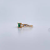 Anillo Solitario Halo Estela 2.8gr / T6 3/4 / Circones Verde Blancos Oro Amarillo 18K &