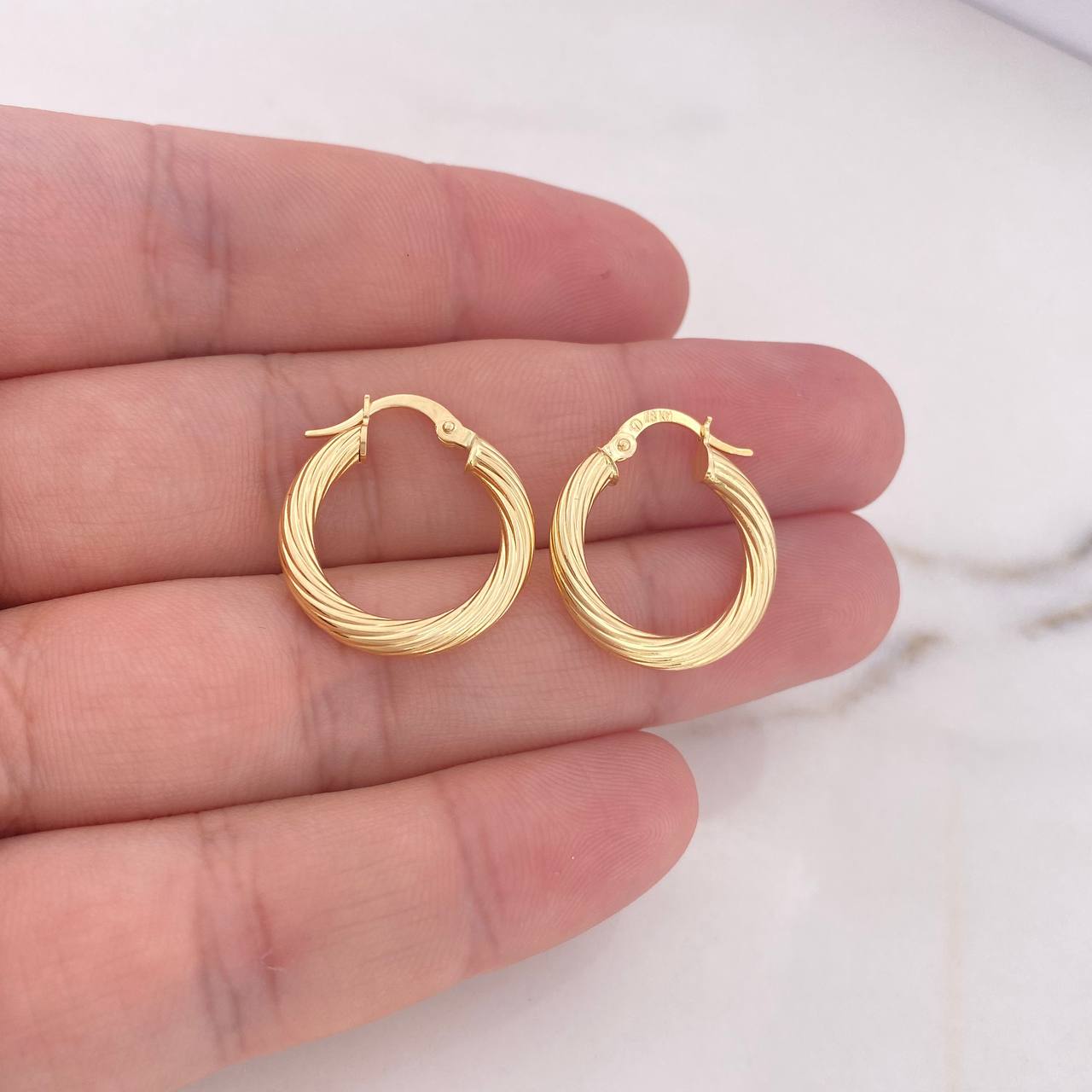 Candongas Sofi 2.3gr / 2.2cm / Espiral Oro Amarillo 18K $