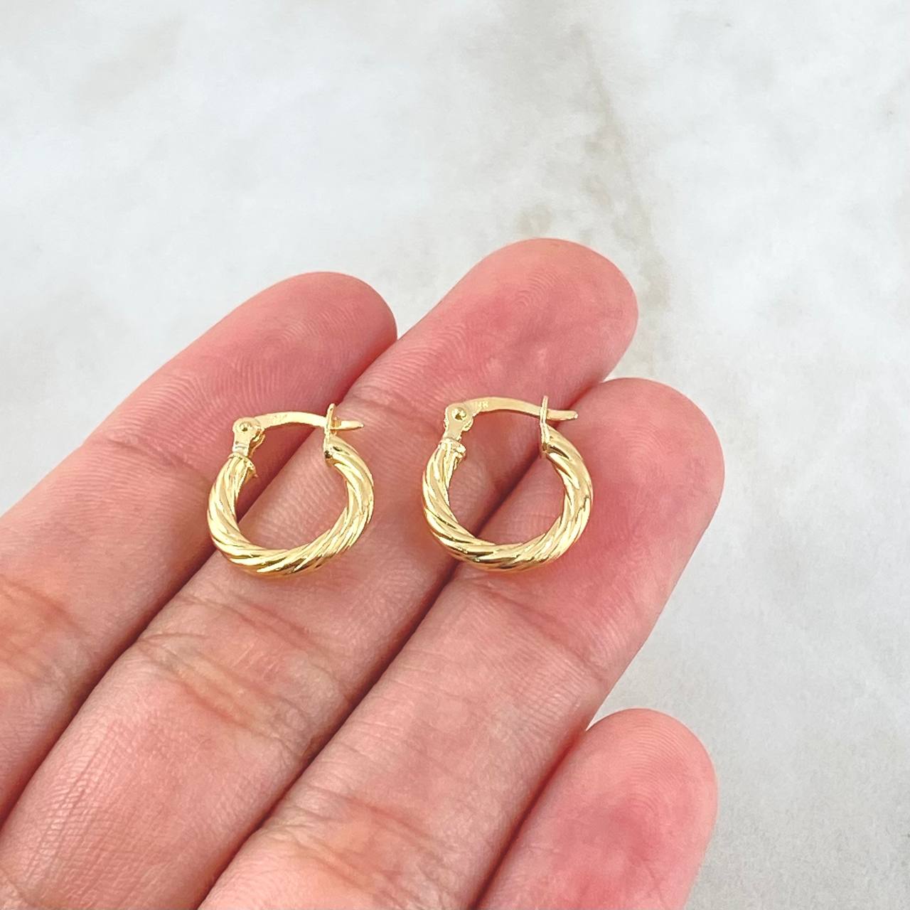Candongas Sofi 0.95gr / 1.5cm / Oro Amarillo 18K