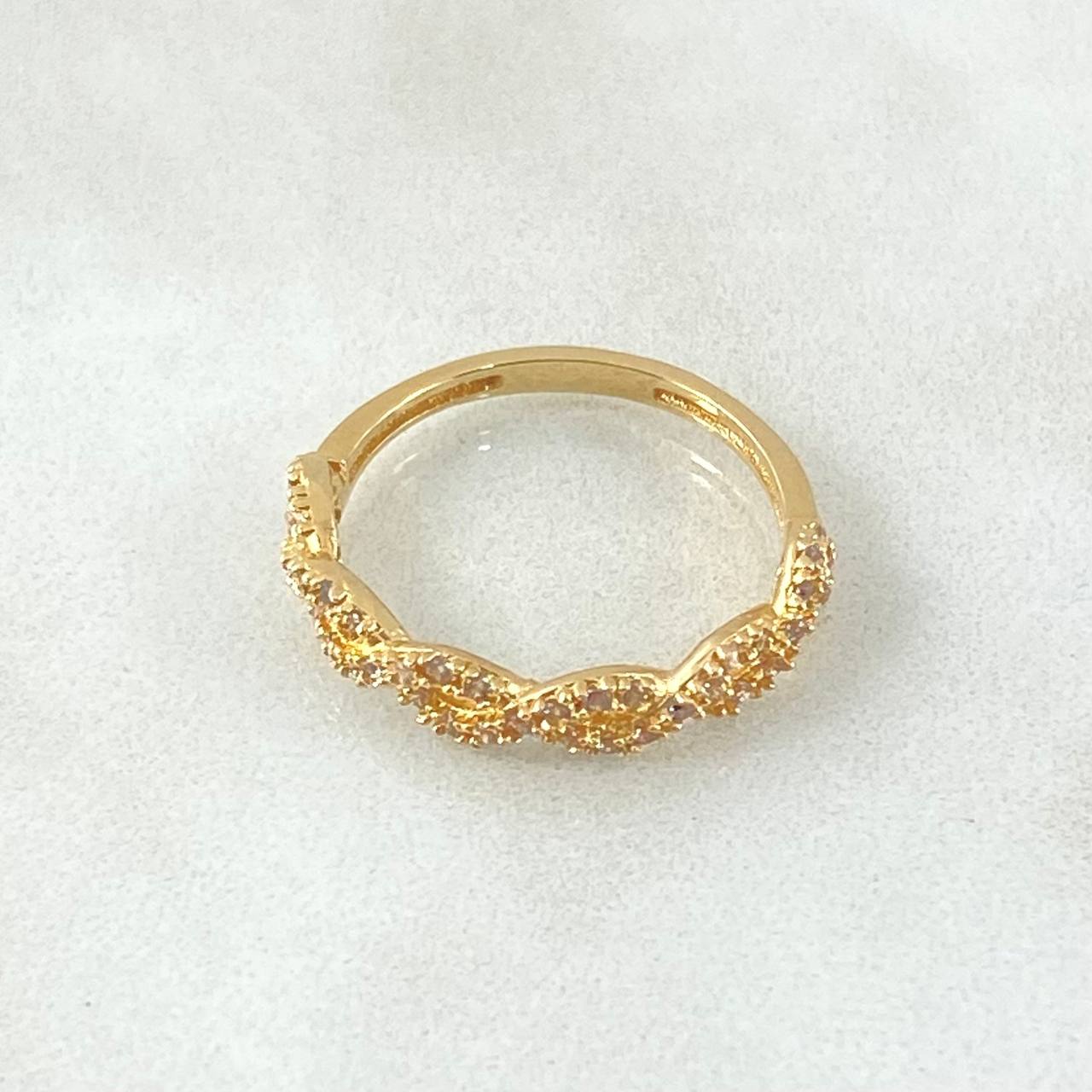 Anillo Olas Entrelazadas 2.15gr / T6 3/4 / Oro 18K
