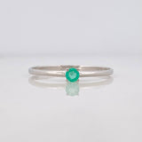Anillo Solitario Esmeralda 9pts 0.85g / T7 1/4 Oro Blanco 18K