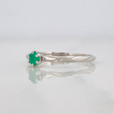 Anillo Solitario Esmeralda 14pts 1.25g / T6 3/4 Oro Blanco 18K